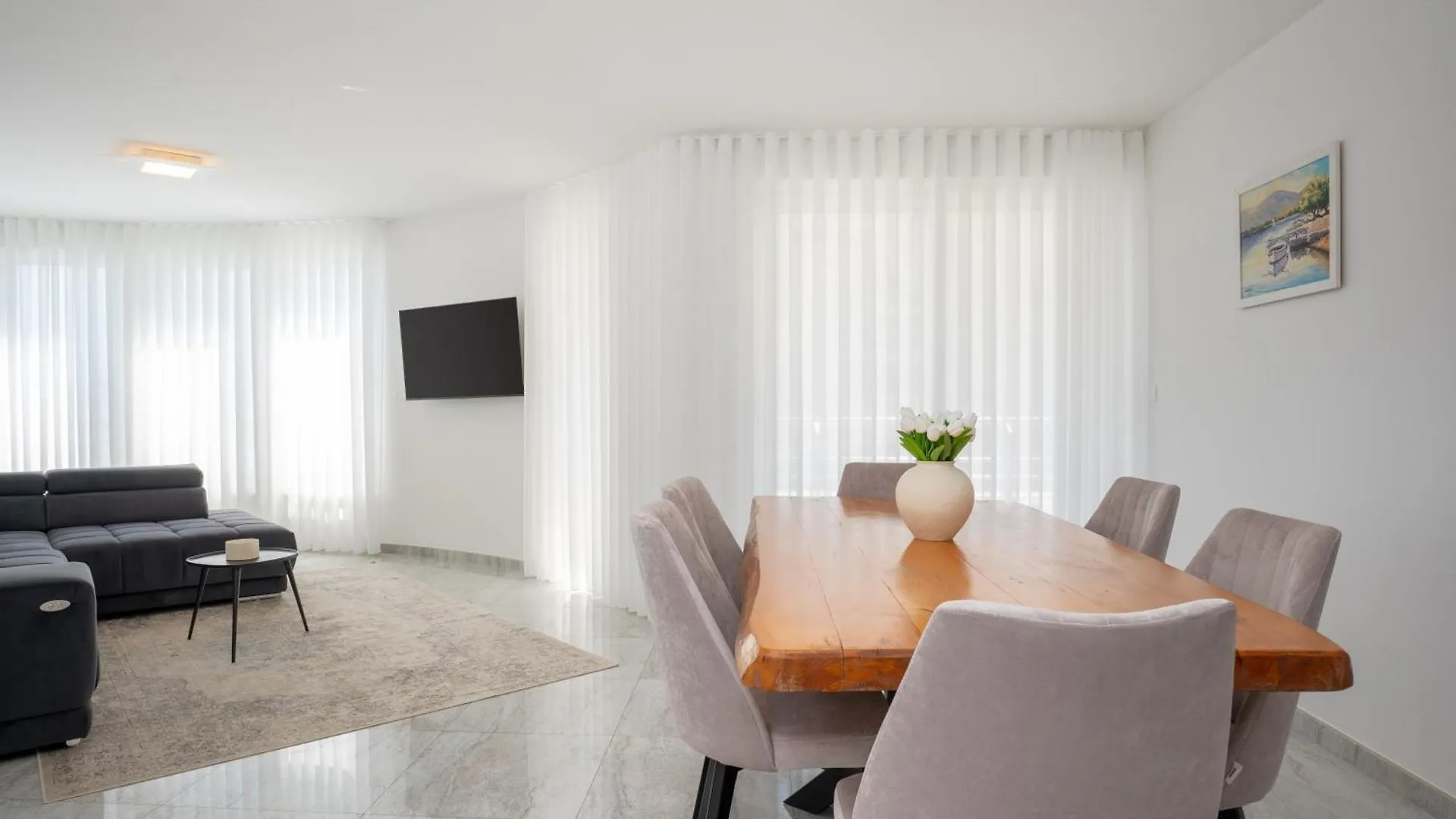 Sea View Apartment By Nono Ban Split 0*,  Kroatien